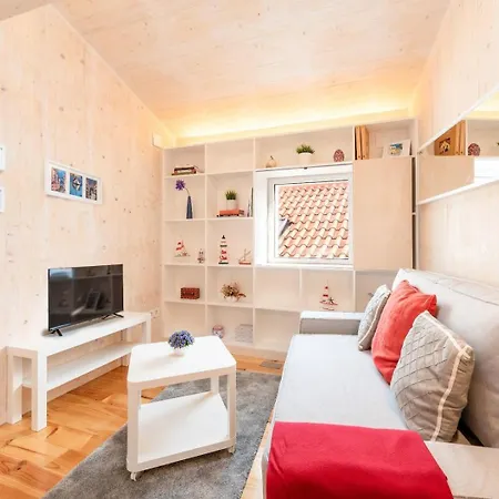 Guestready - A Charming Wooden Retreat 公寓